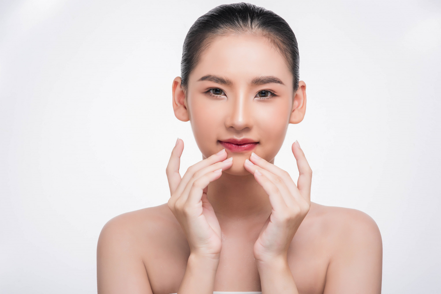 Thẩm mỹ khuôn mặt